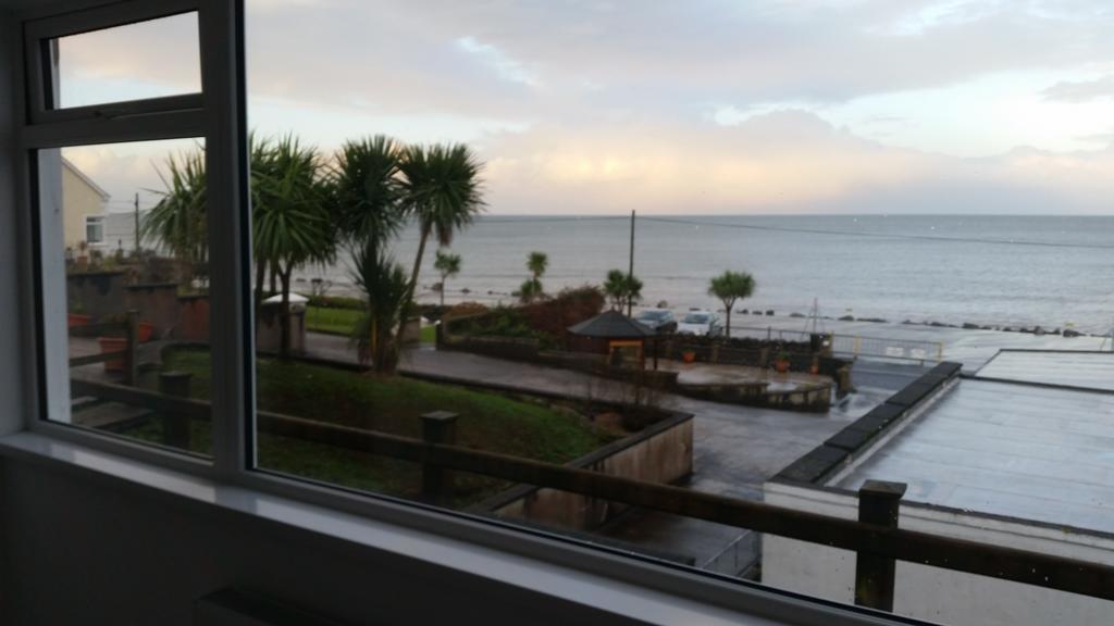 Halfway House Hotel Larne Zimmer foto